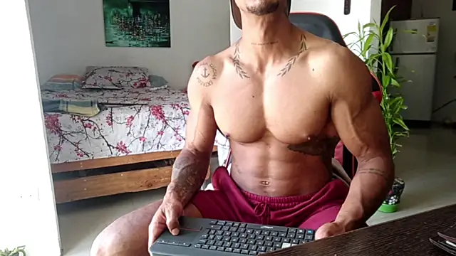 Snapshot of Adam_Valenciia chatting on May 3, 2026, 5:38 pm Adam Valenciia online show from May 3, 2026, 5:38 pm