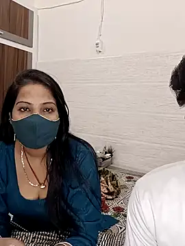 Snapshot of Best-Couple chatting on March 12, 2025, 11:54 am Best-Couple online show from March 12, 2025, 11:54 am
