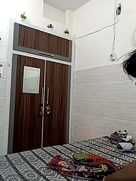 Snapshot of Best-Couple chatting on February 22, 2025, 5:44 am Best-Couple online show from February 22, 2025, 5:44 am