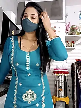 Best-Couple online show from December 23, 2025, 3:39 am