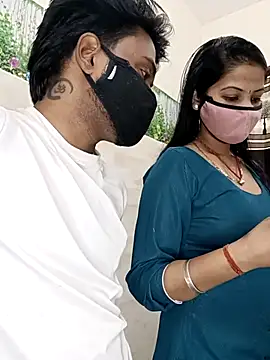 Snapshot of Best-Couple chatting on February 20, 2025, 6:28 am Best-Couple online show from February 20, 2025, 6:28 am