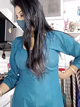 Best-Couple online show from November 18, 2025, 2:59 am