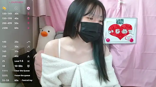 pipimi khaos online show from April 6, 2026, 3:35 am