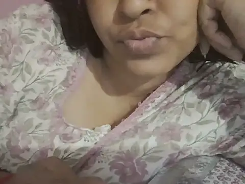 Hot-shanvi online show from April 24, 2026, 11:23 am