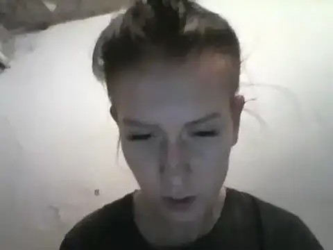 Snapshot of Alsu1930 chatting on December 28, 2024, 2:53 pm Alsu1930 online show from December 28, 2024, 2:53 pm