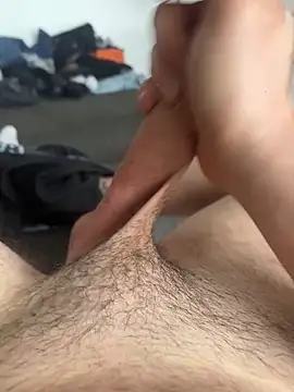 atoy3333 online show from April 4, 2026, 1:39 pm