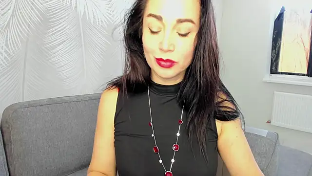 Monica Weiss online show from February 17, 2025, 8:41 am