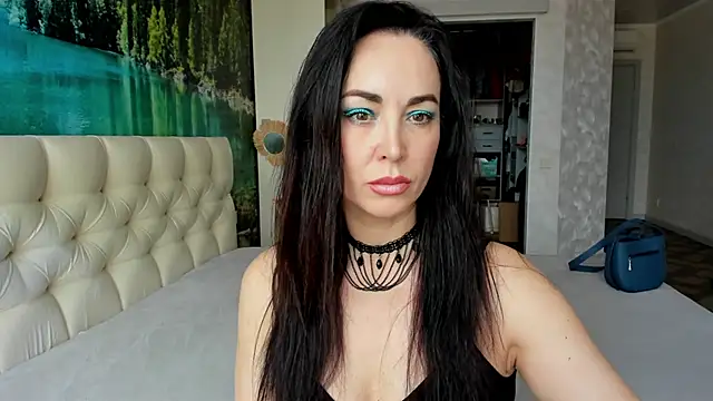 Monica Weiss online show from March 14, 2025, 10:29 am