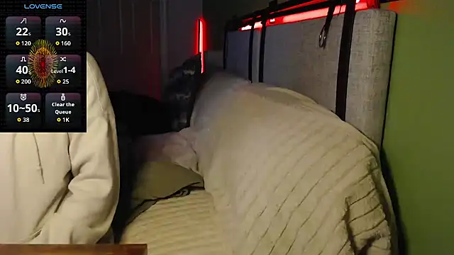 ivynyxx online show from October 12, 2025, 1:45 pm