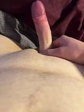 Finni04055 online show from March 14, 2025, 5:46 pm