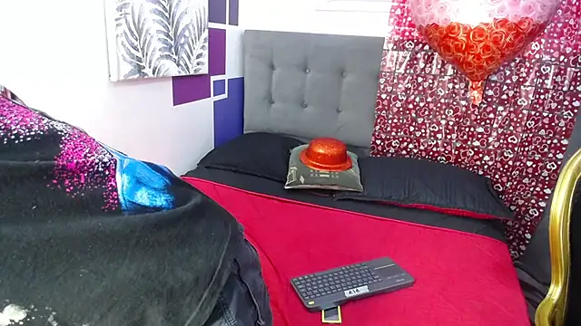 Snapshot of CollinStone chatting on February 26, 2025, 8:15 pm CollinStone online show from February 26, 2025, 8:15 pm