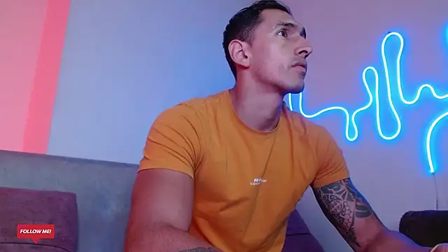 Snapshot of Joylopez_fit chatting on February 20, 2025, 2:13 pm Joylopez fit online show from February 20, 2025, 2:13 pm