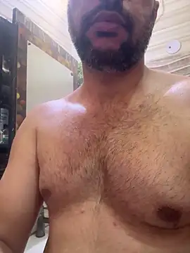 Snapshot of skyisthelimit12 chatting on February 3, 2026, 6:33 am skyisthelimit12 online show from February 3, 2026, 6:33 am