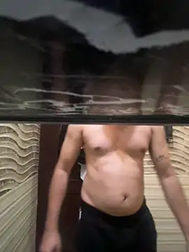 Snapshot of skyisthelimit12 chatting on January 21, 2025, 6:22 am skyisthelimit12 online show from January 21, 2025, 6:22 am