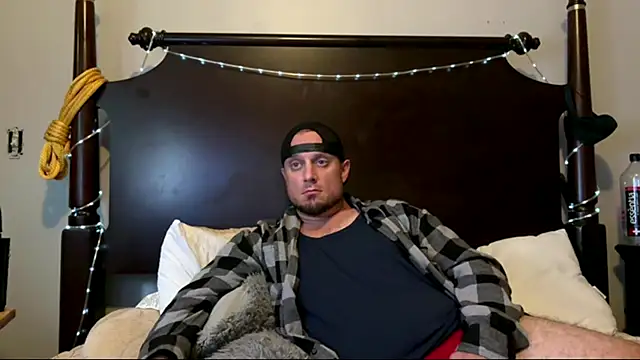 RickeyRidez online show from October 12, 2025, 5:36 pm