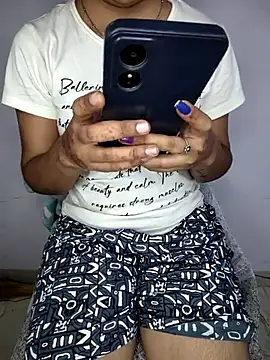 lovelygirl4567 online show from May 11, 2026, 3:18 pm