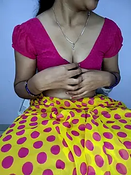 lovelygirl4567 online show from February 26, 2026, 5:24 pm