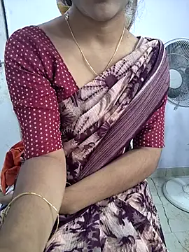 lovelygirl4567 online show from October 30, 2025, 6:55 am