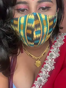 Snapshot of Lovely-Shivani chatting on February 24, 2025, 5:20 pm Lovely-Shivani online show from February 24, 2025, 5:20 pm