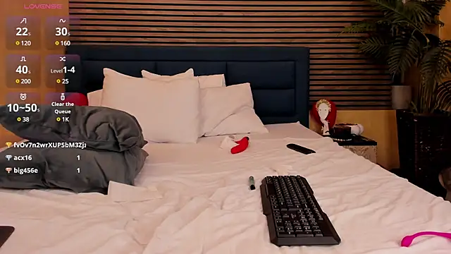 Snapshot of SamaraSinn chatting on March 16, 2025, 12:11 pm SamaraSinn online show from March 16, 2025, 12:11 pm