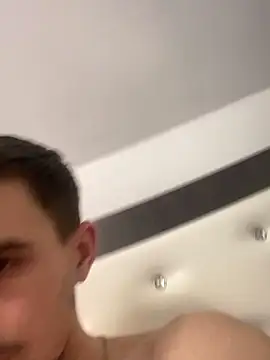 Demonpull69 online show from December 17, 2025, 4:23 pm