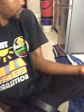 Snapshot of MKbesxxx chatting on February 13, 2026, 4:34 am MKbesxxx online show from February 13, 2026, 4:34 am