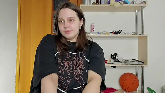  lisacute online show from January 12, 2025, 6:27 pm