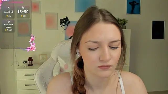 MiaVixxen online show from December 1, 2025, 4:13 am