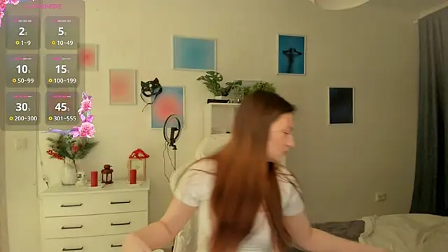 MiaVixxen online show from November 17, 2025, 5:00 am