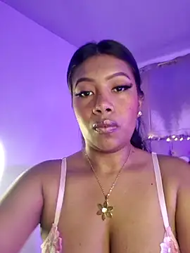 PaulaOrtiz 1 online show from November 4, 2025, 1:59 pm