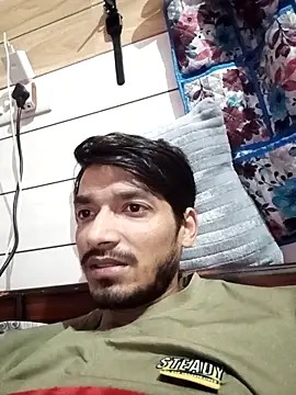 Snapshot of Tarun_0026 chatting on February 3, 2026, 2:11 pm Tarun 0026 online show from February 3, 2026, 2:11 pm