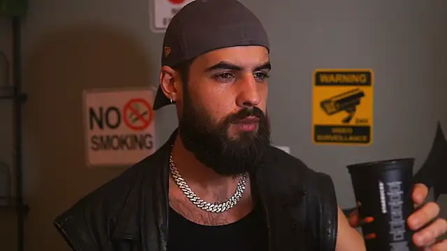 HairyRobxxx online show from November 28, 2025, 10:32 pm