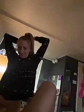 jerjenn online show from April 11, 2026, 10:41 am