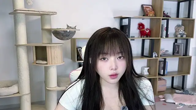Snapshot of Chenjing0 chatting on April 28, 2026, 1:15 pm Chenjing0 online show from April 28, 2026, 1:15 pm