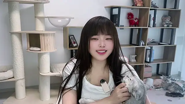 Snapshot of Chenjing0 chatting on May 2, 2026, 5:23 am Chenjing0 online show from May 2, 2026, 5:23 am