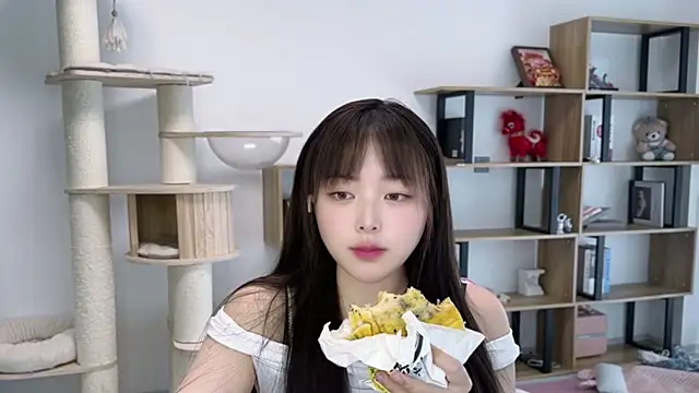 Snapshot of Chenjing0 chatting on May 1, 2026, 5:01 am Chenjing0 online show from May 1, 2026, 5:01 am