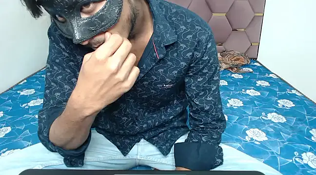 Snapshot of Shy_Alisha chatting on March 20, 2025, 6:42 pm Shy Alisha online show from March 20, 2025, 6:42 pm