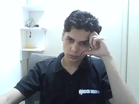 novinho242k online show from November 17, 2025, 4:33 pm