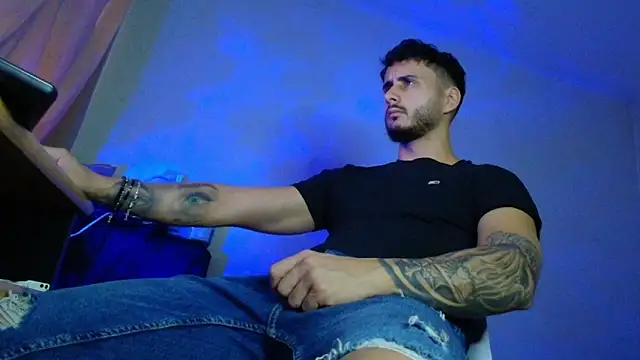 XanderCage99 online show from October 16, 2025, 5:16 am