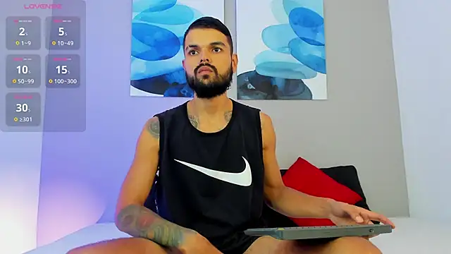 Emilio Wolf online show from February 12, 2025, 6:51 pm