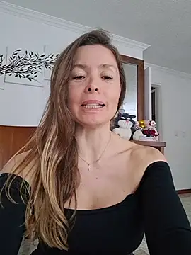 karina warthon online show from July 6, 2026, 5:48 pm