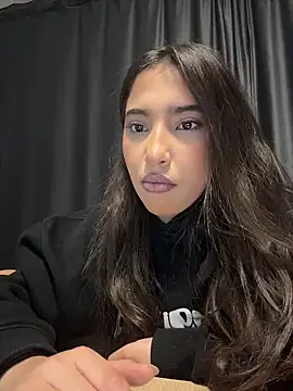 miaceleste online show from November 16, 2025, 5:50 pm