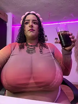 Snapshot of ariadna_cooper chatting on March 16, 2026, 3:14 am ariadna cooper online show from March 16, 2026, 3:14 am