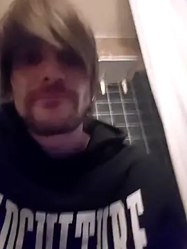 SelfSoleil online show from April 28, 2026, 4:17 am