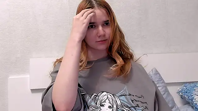 lia lovelly online show from February 8, 2025, 4:03 am