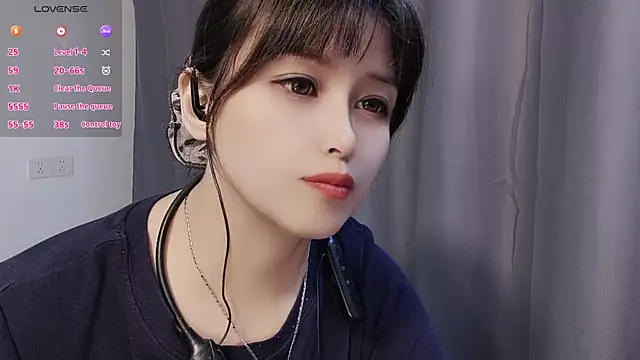 Lucky-xiuxiu online show from October 21, 2025, 3:22 pm