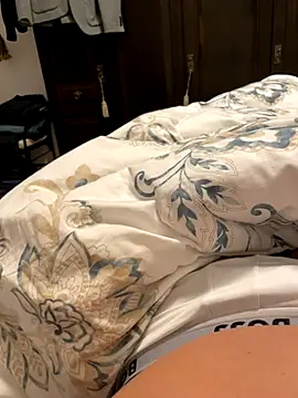 gamdschie49 online show from September 19, 2025, 7:51 pm