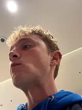 verici34 online show from October 25, 2025, 7:40 am