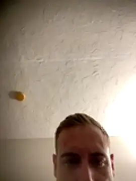 Snapshot of Golden_Alex chatting on December 2, 2025, 1:02 pm Golden Alex online show from December 2, 2025, 1:02 pm