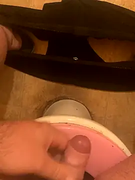 balint35 online show from October 21, 2025, 8:52 pm